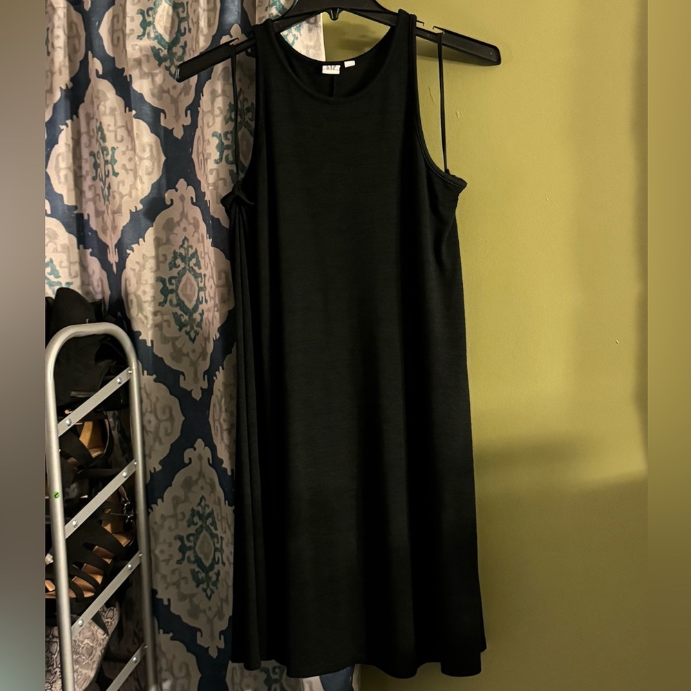 GAP sleeveless swing dress